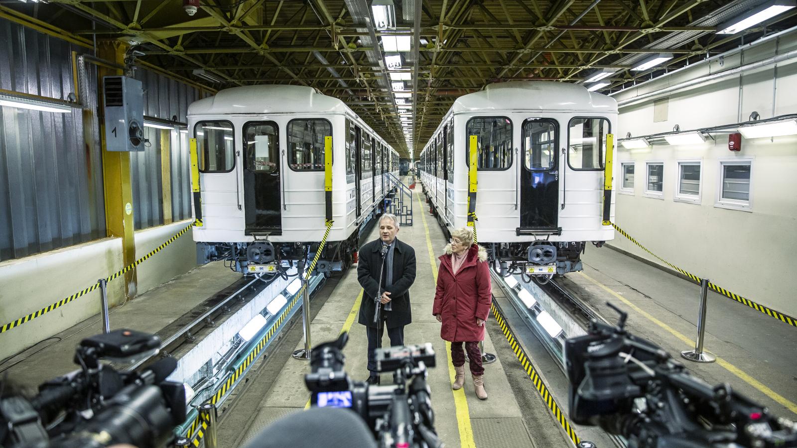 Egyenes úton. Héri József metró-üzemigazgató sajtótájékoztatót tart a felújított metrószerelvények műszaki állapotáról 2020 januárjában