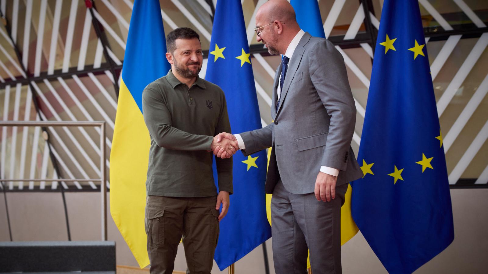 Volodimir Zelenszkij és Charles Michel