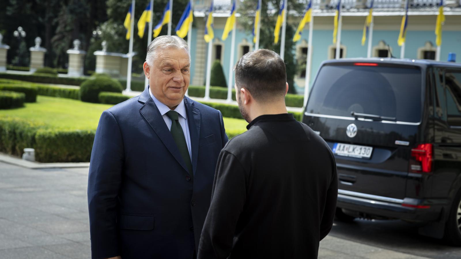 Volodimir Zelenszkij ukrán elnök fogadja Orbán Viktor miniszterelnököt Kijevben