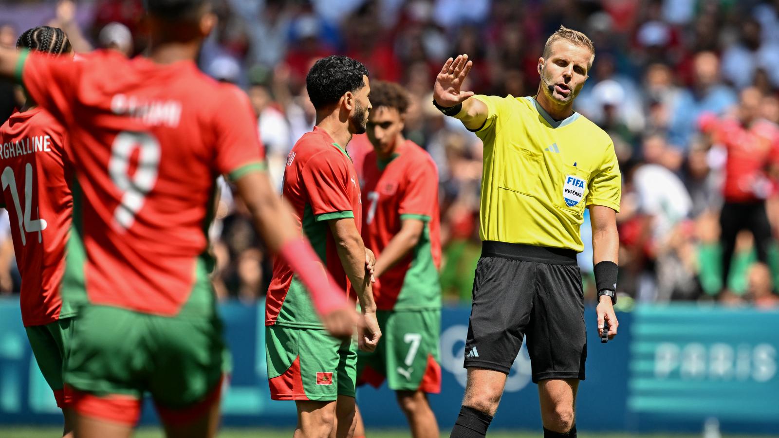 Glenn Nyberg játékvezető a Marokkó–Argentína meccsen