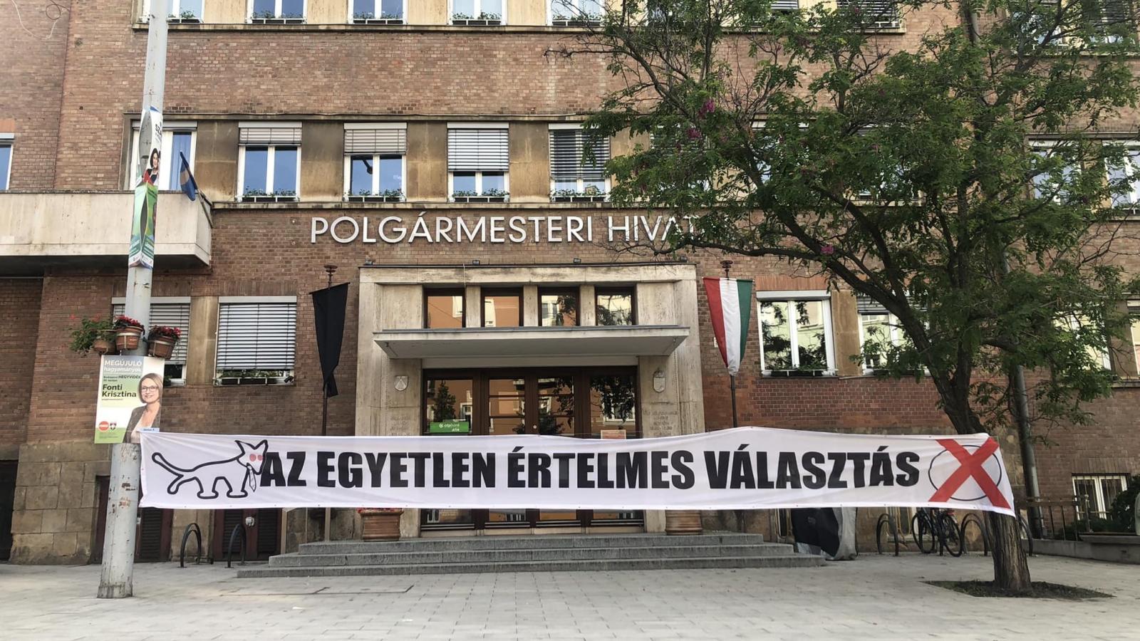 A XII. kerületi polgármesteri hivatal a júniusi választás előtti napokban 