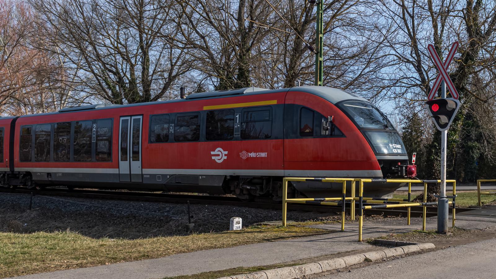 A közlekedési szakma szerint megoldás lehetne a ráckevei HÉV-vonalon néhány éve már próbajáratra bocsátott Siemens Desiro típusú dízel mo­torvonatok bevetése