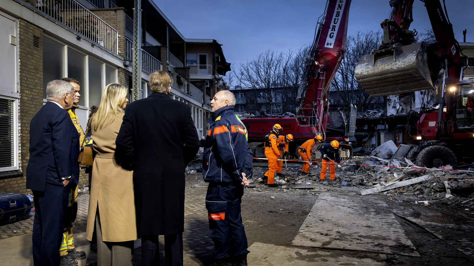 December 9-én a holland királyi pár is megtekintette a mentési munkálatokat 