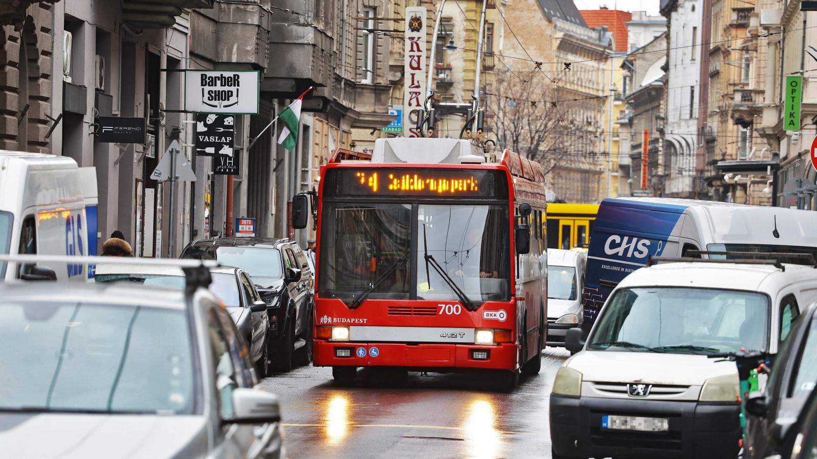 Gyakorta blokkolják a trolikat a belvárosban, ami óriási dugókat is okoz