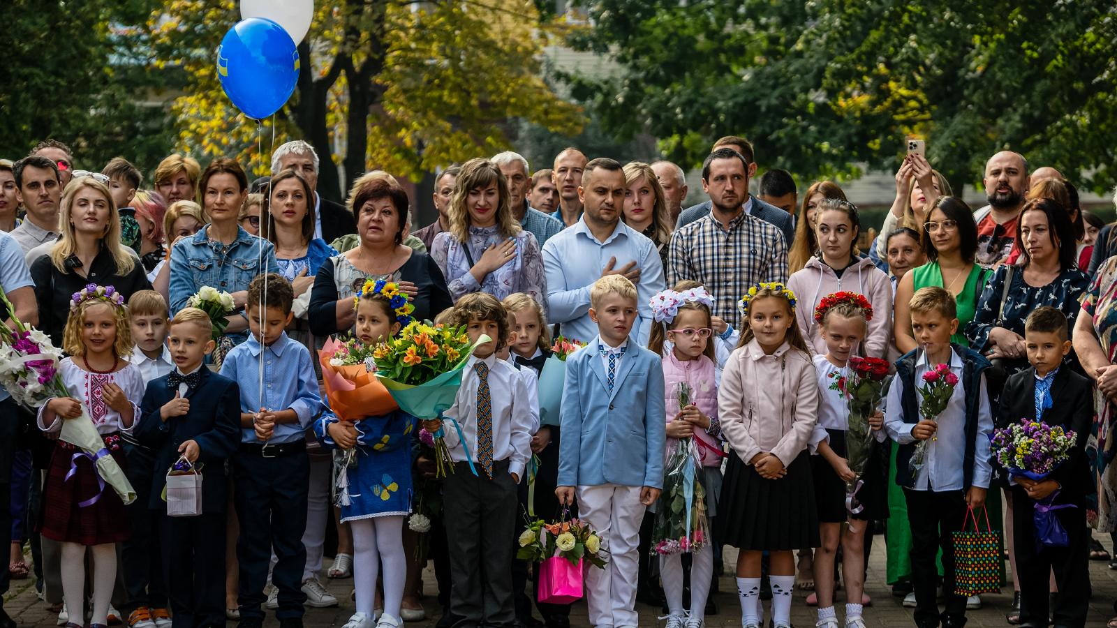 Bucsai kisiskolások a 2022-es tanévnyitó ünnepségen 