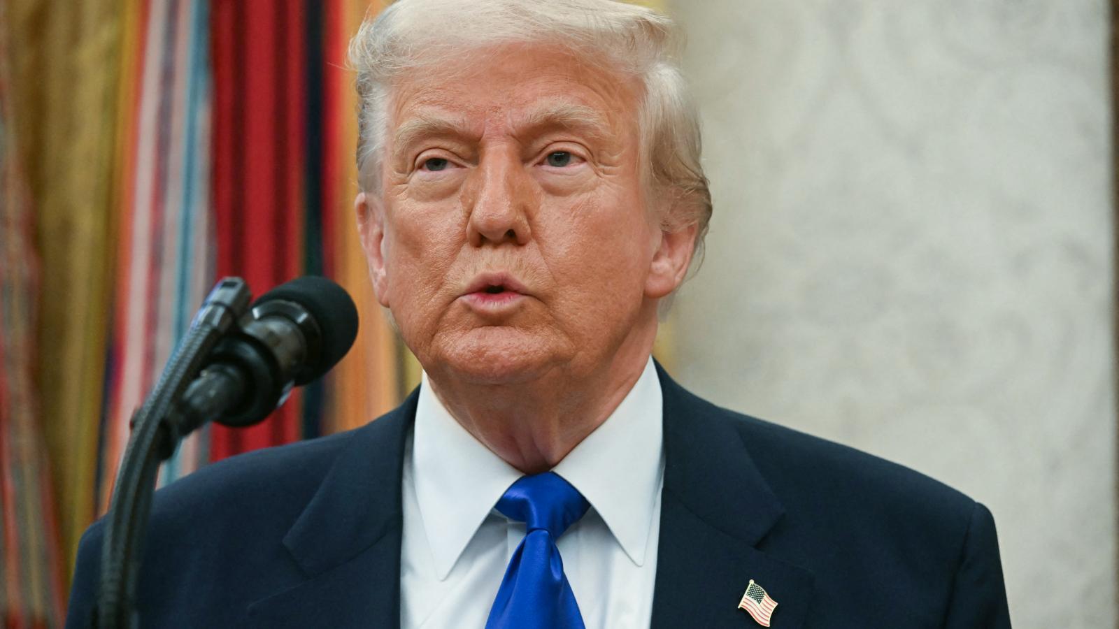 Donald Trump amerikai elnök 2025. május 5-én a Fehér Házban