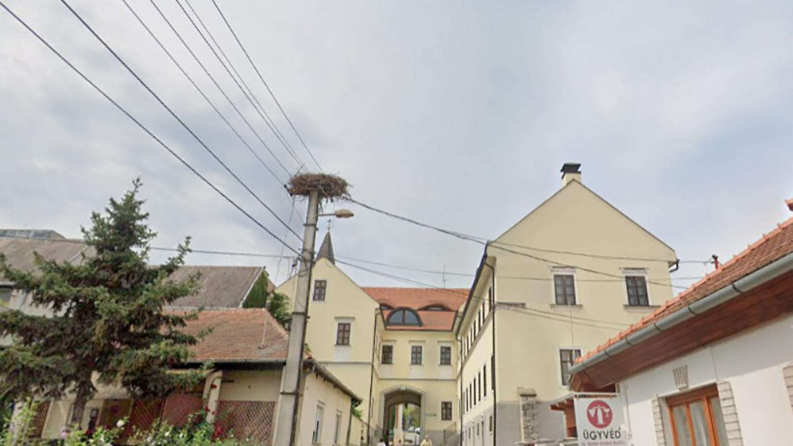 A Zákó köz 1. szám alatti műemlék épület 2023. májusában 