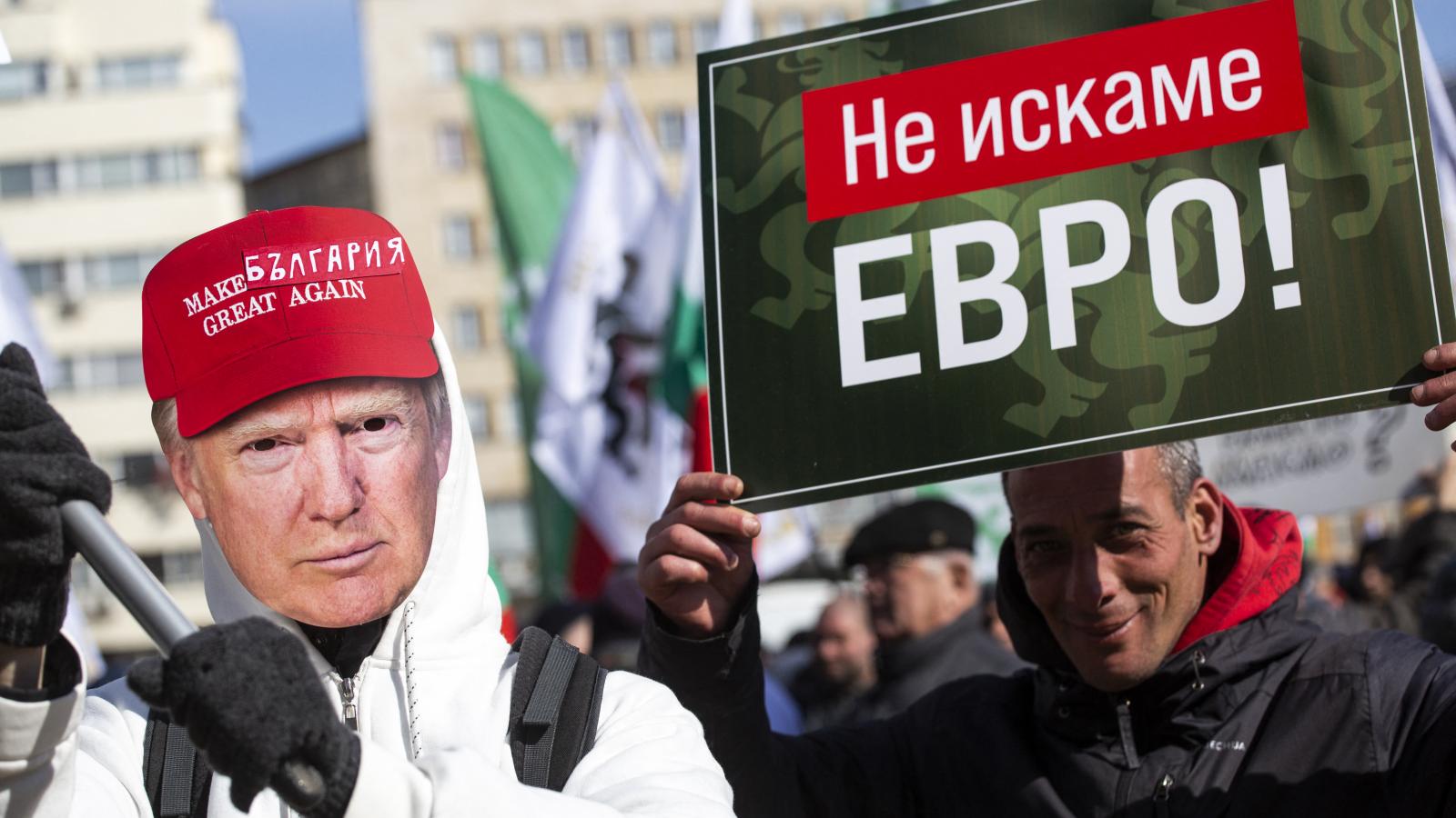 Februárban már tartottak tüntetést Bulgáriában az euró bevezetése ellen
