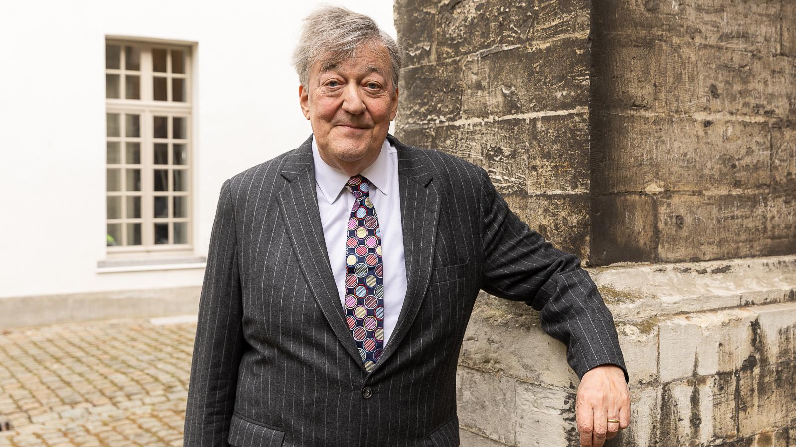 Stephen Fry