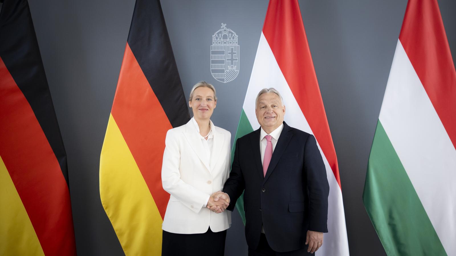 Alice Weidel és Orbán Viktor 2025. május 30-án