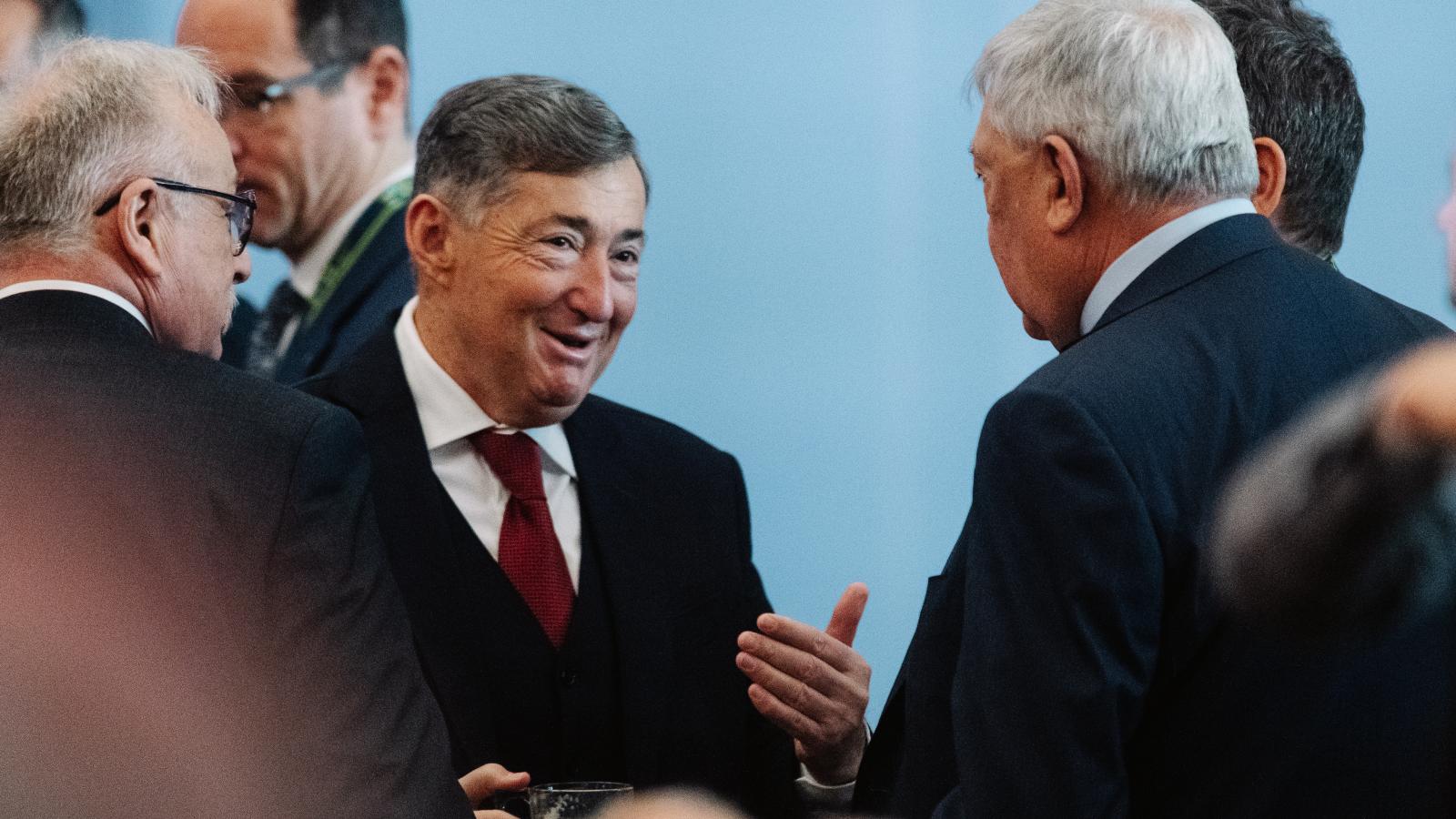 Hernádi Zsolt MOL-vezér, Mészáros Lőrinc és Csányi Sándor a Gazdasági Évnyitón március 8-án  