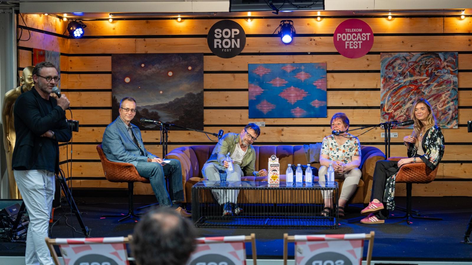 A fesztivál nyitó podcastje a Kultúrpresszóban. Horváth Gergely és vendégei: Lovasi András, Rakovszky Zsuzsa és Cserbik Rita 
