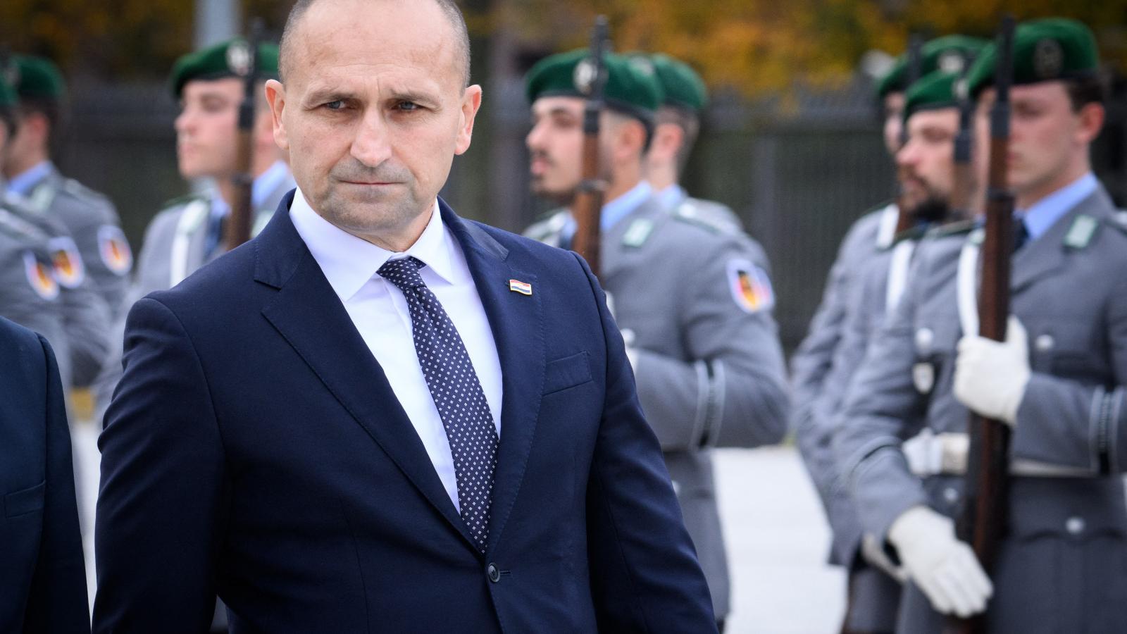 Ivan Anusic horvát védelmi miniszter - korábbi felvétel 