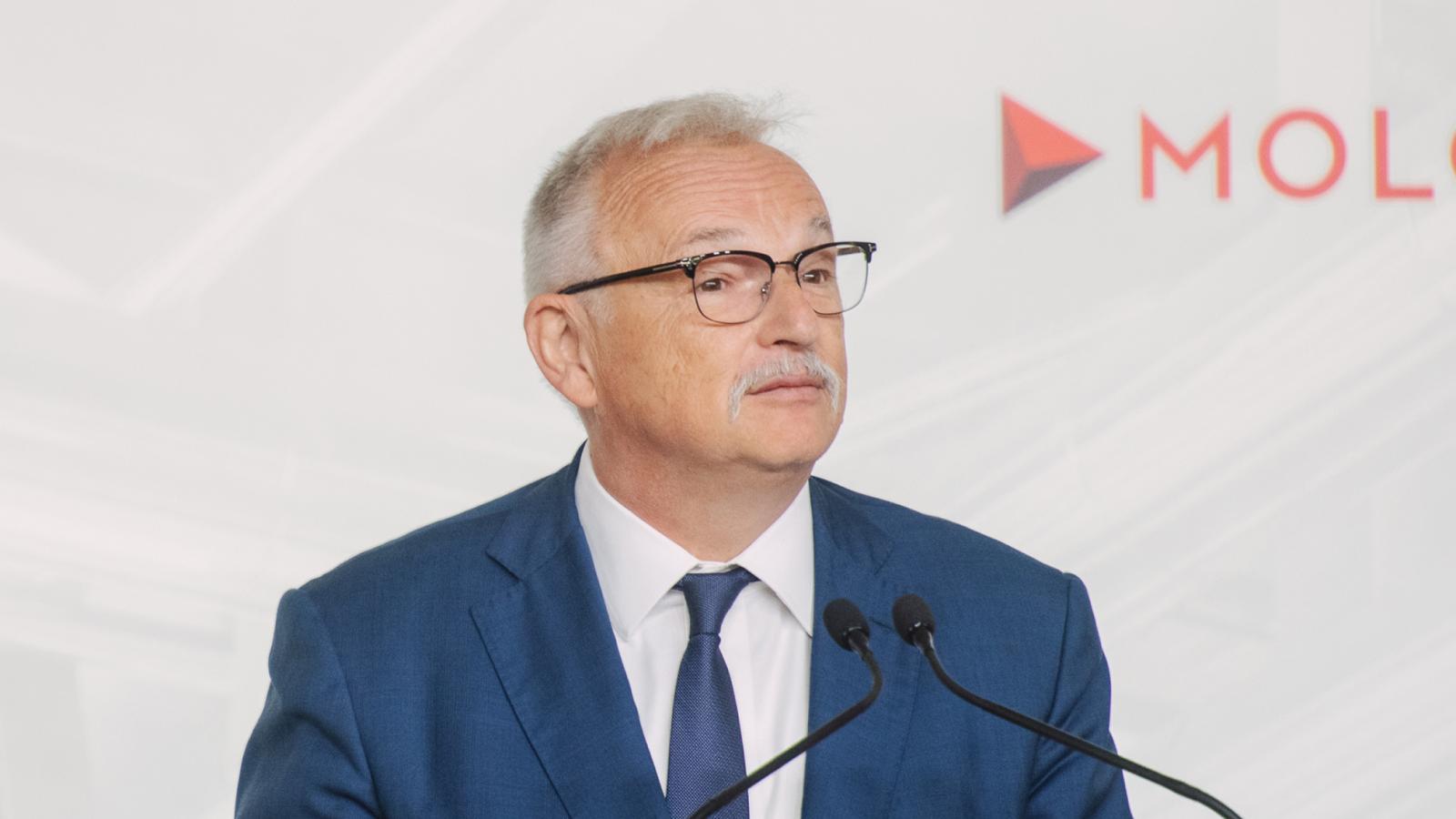 A Mol elnök-vezérigazgatója ellen máig érvényben van az európai elfogatóparancs