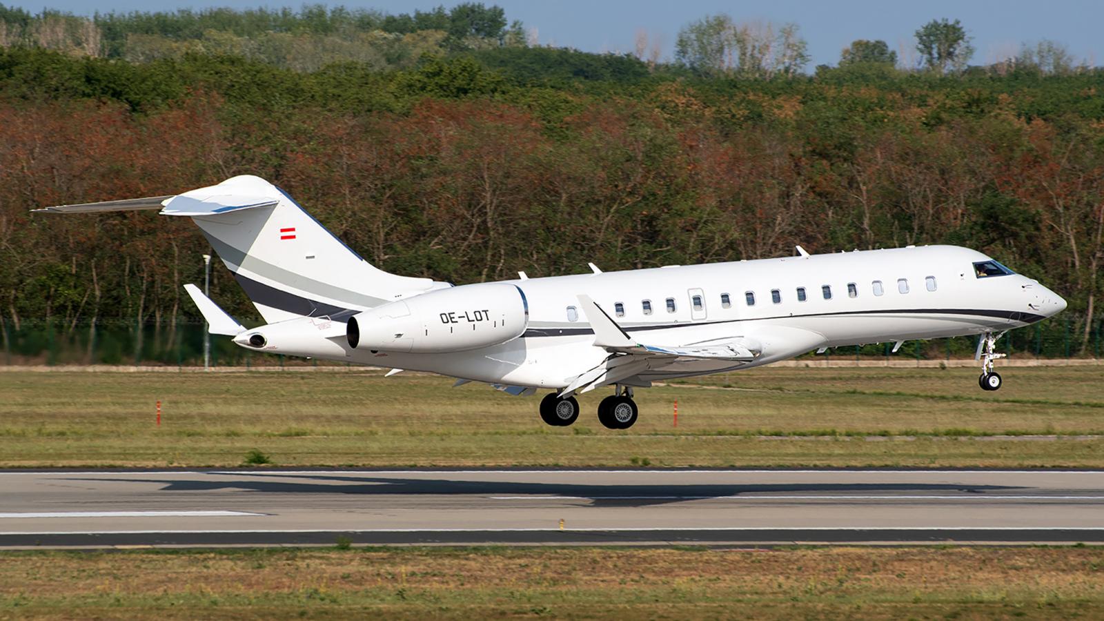 A mindössze 22 milliárd forintba kerülő
Bombardier Global 6500-as
