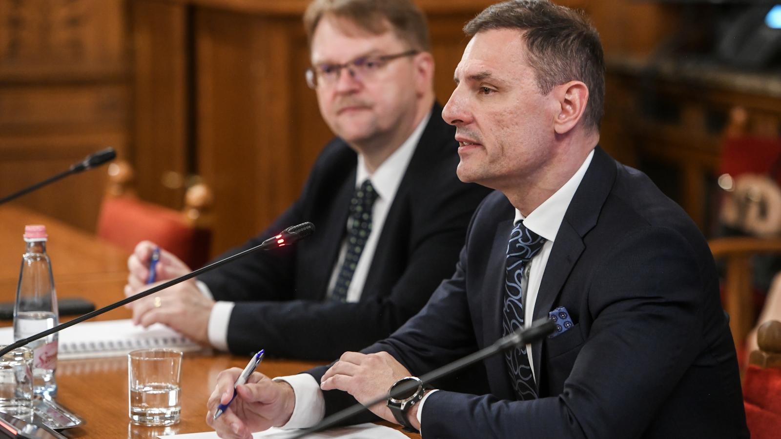 Korábbi felvétel 