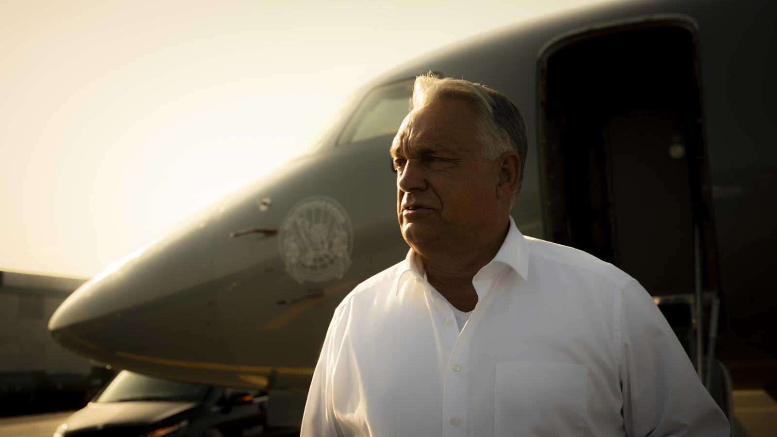 Orbán Viktor megérkezik Brüsszelbe június 25-én 