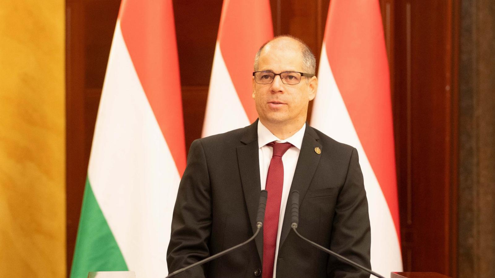 Korábbi felvétel 