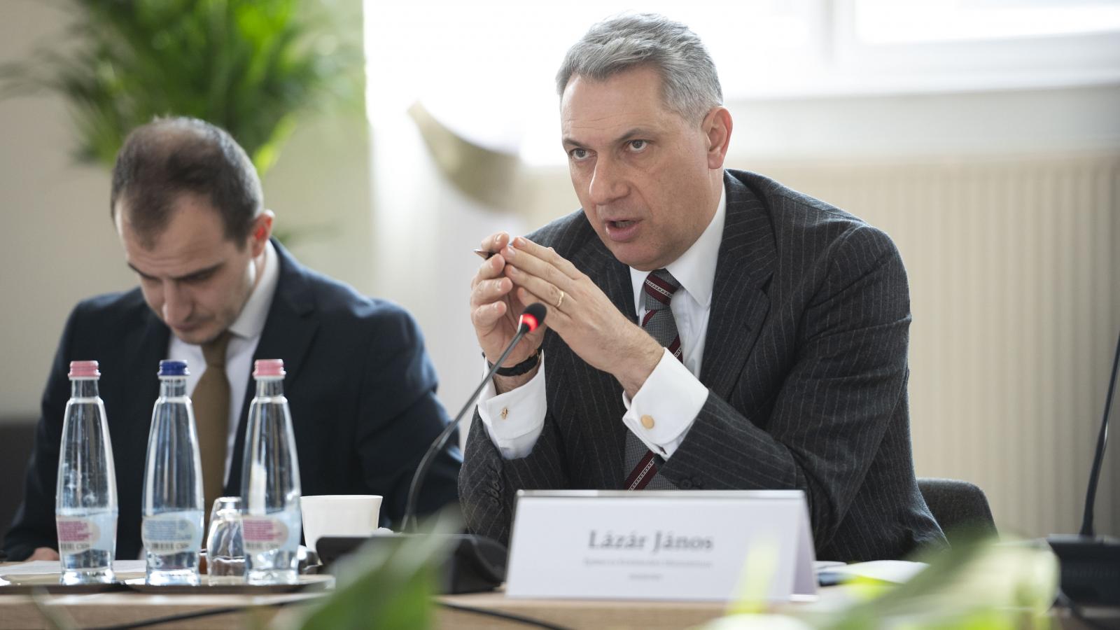 Korábbi felvétel 