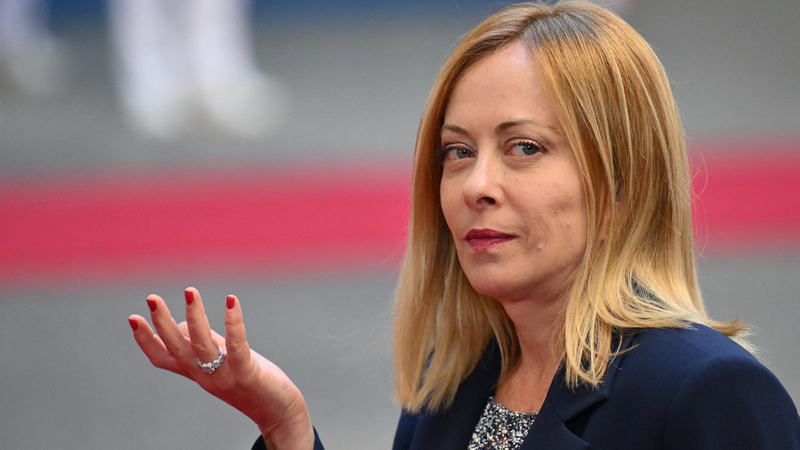  Giorgia Meloni olasz miniszterelnök folyamatosan kommenteli a Charlie Kirk halála körüli véleményeket, baloldali agressziót kiáltva