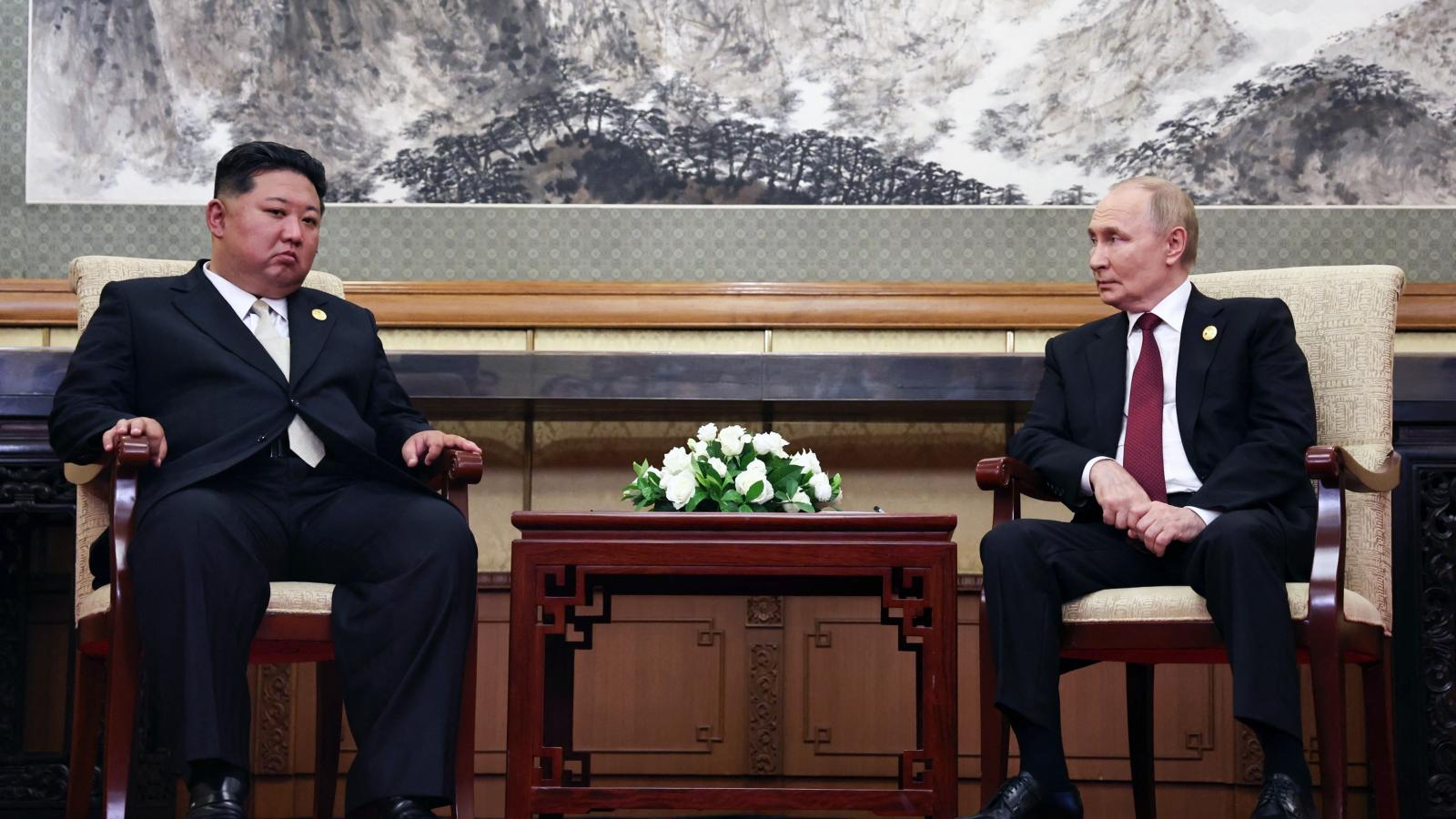 Csak látszat az, hogy felhőtlen lenne Putyin és Kim Dzsongun viszonya
