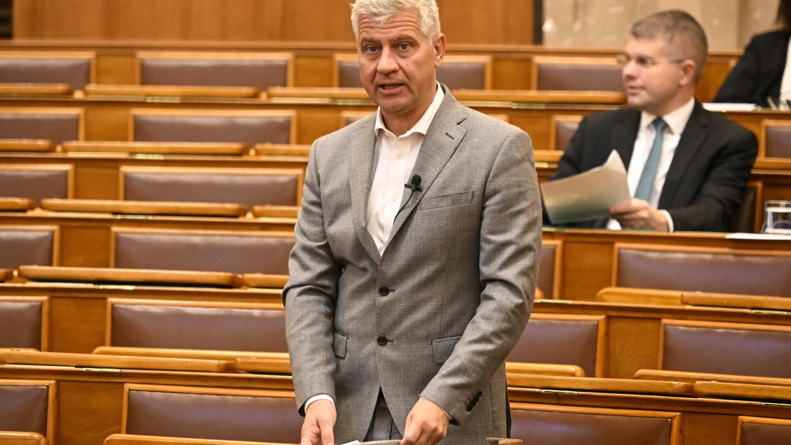 Szatmáry Kristóf - Korábbi felvétel