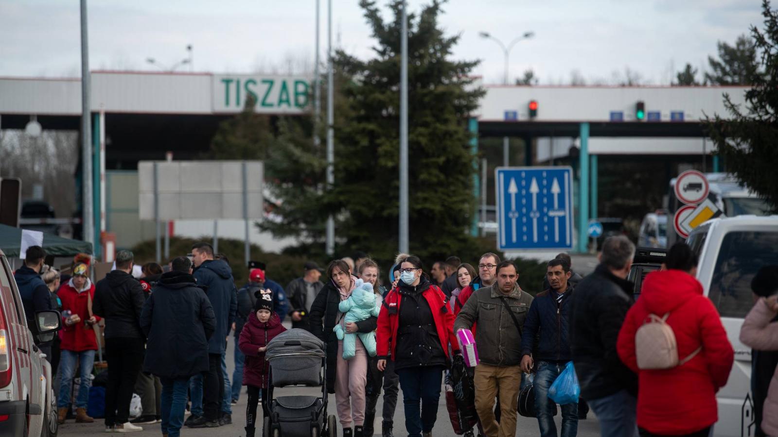 Képünk illusztráció, ukrán menekültek Tiszabecsnél 2022. február 27-én, három nappal a háború kitörése után