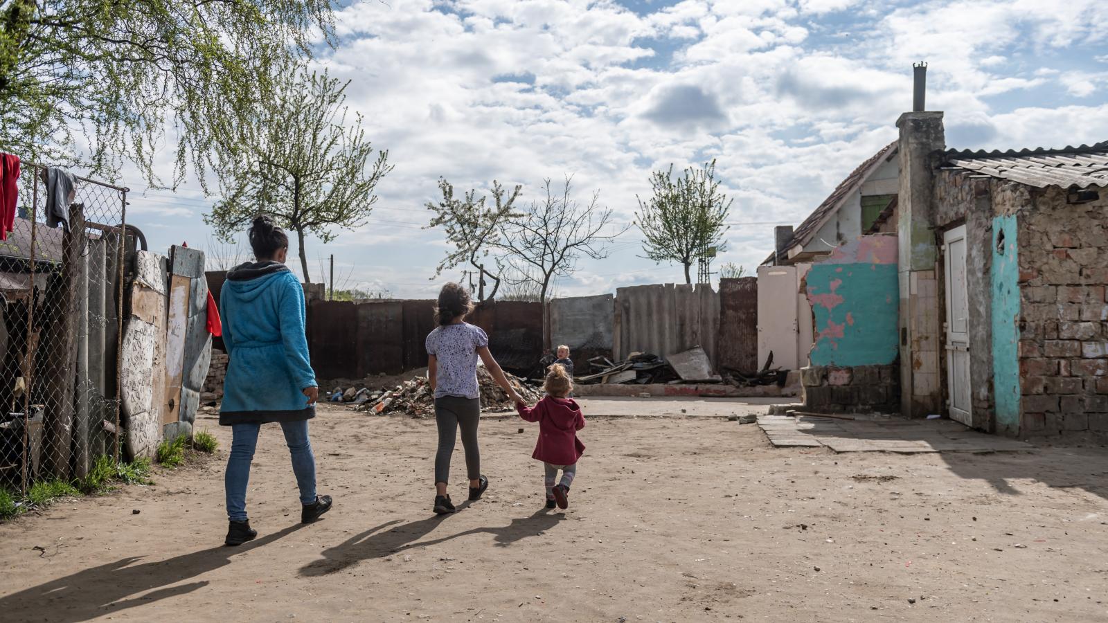 Sok családnak a megélhetése múlhat azon, hogy megérkezik-e időben a családi pótlék