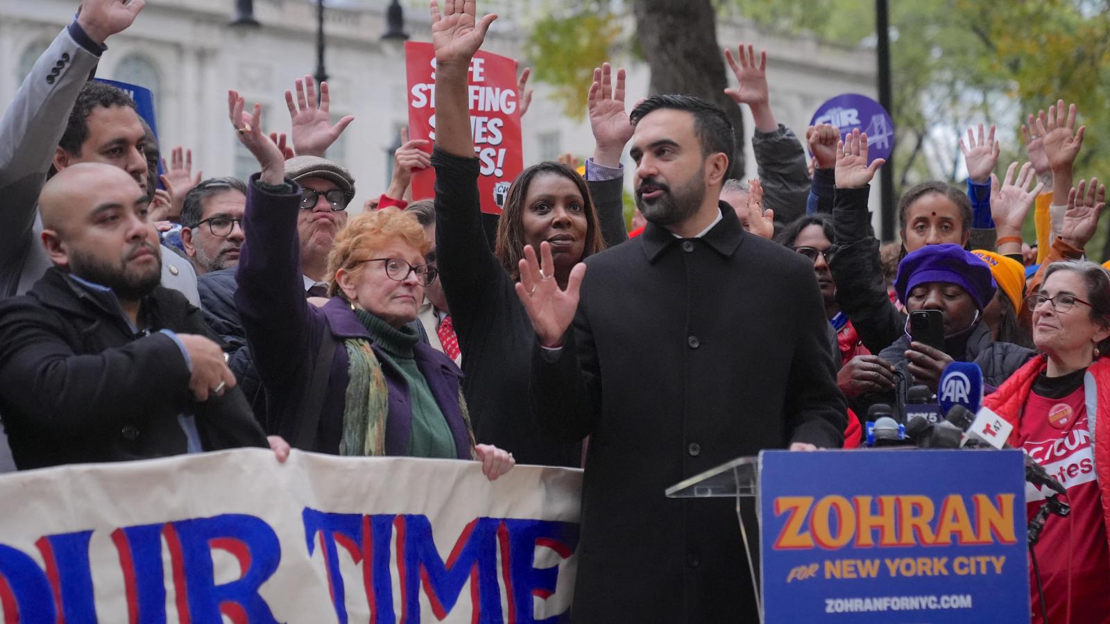 Zohran Mamdani New York-i győzelme fordulópont lenne az amerikai baloldal számára is, amely a Biden-korszak után új arcokat és válaszokat keres a gazdasági nehézségekkel küzdő városok számára