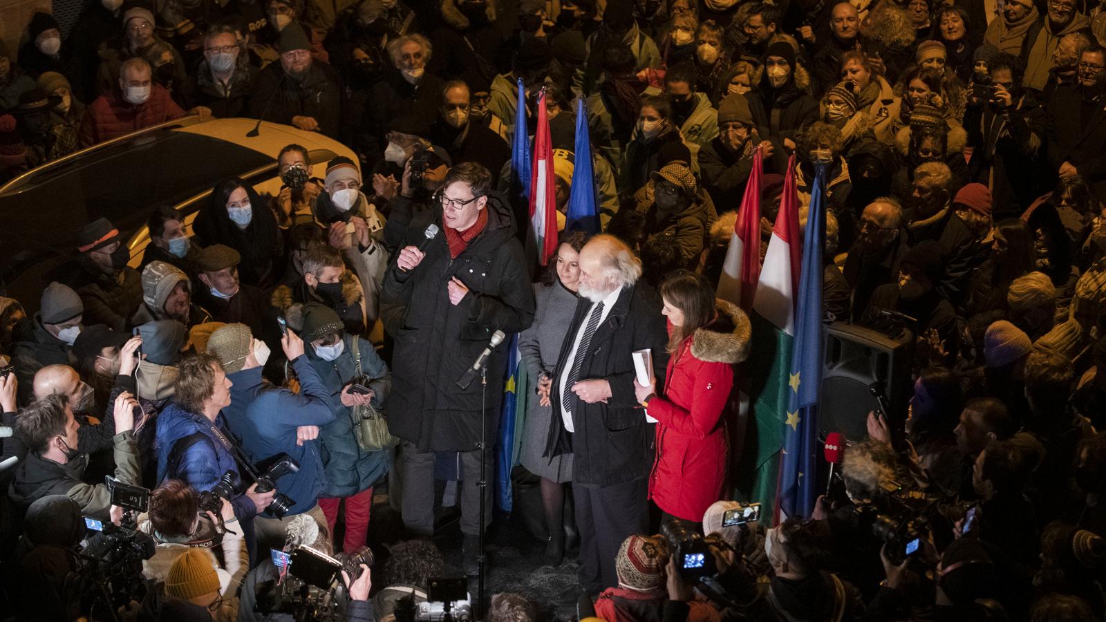 NAV tüntetés a budapesti Dankó utcában 2022-ben