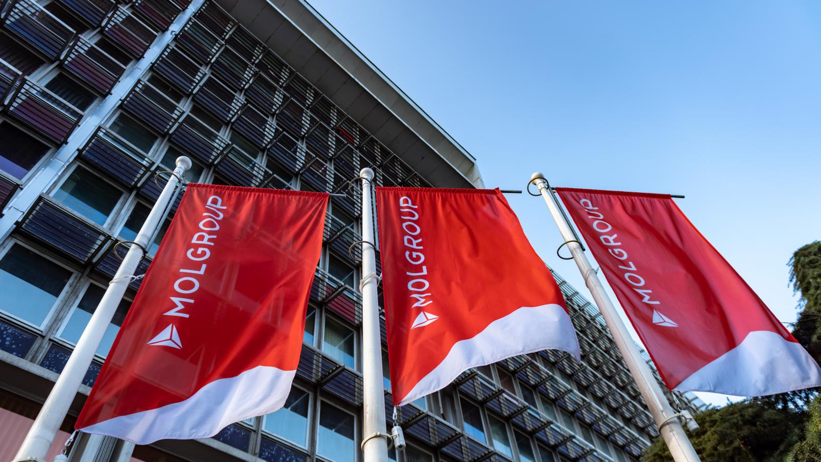 A cég a kedvezőtlen külső hatásokkal indokolta a visszaesést