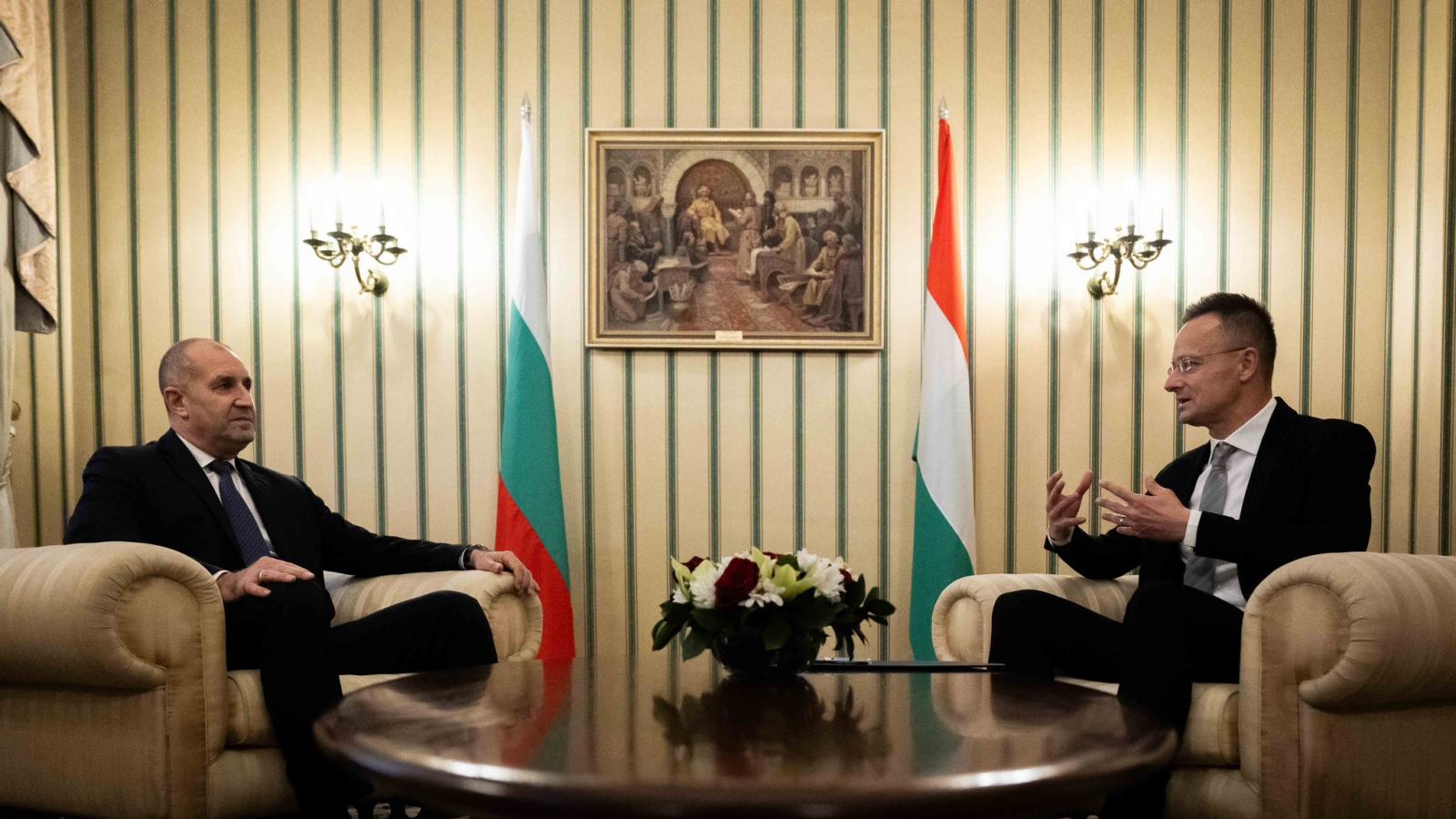 Rumen Radev és Szijjártó Péter Szófiában