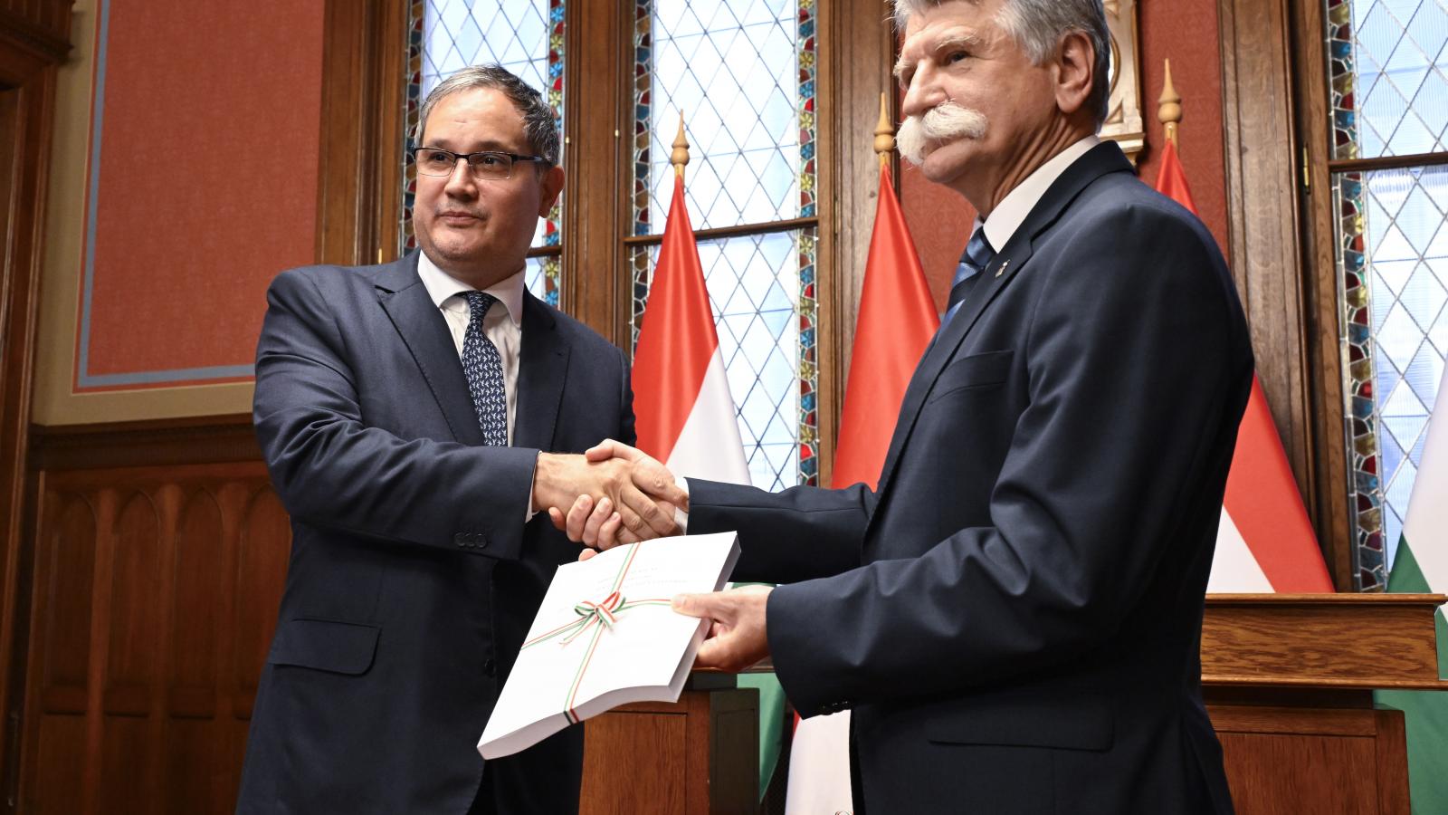 Már amikor Nagy Márton átadta a költségvetés tervezetét Kövér László házelnöknek, tudhatták, hogy sem az idei, sem a jövő évi hiánycélokat nem képes a kormány tartani