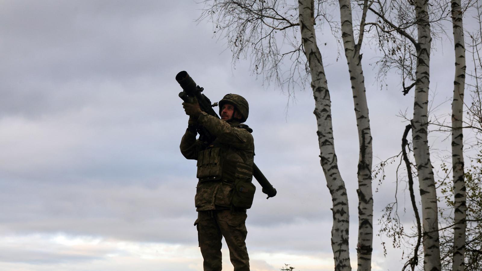 Ukrán katona a harkivi régióban - Korábbi felvétel