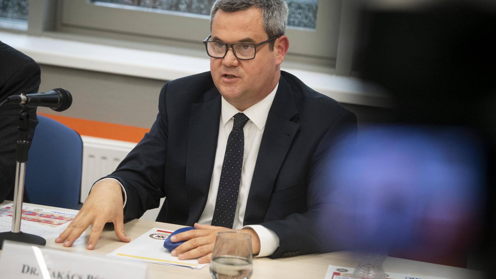 Takács Péter - Korábbi felvétel