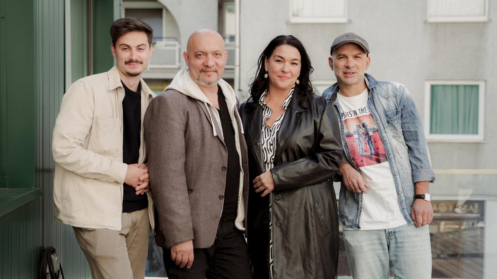 Forgács Rudolf, Gerner Csaba, Tallér Edina, Horváth Kristóf - a Stand Up Roma pályázat nyertesei