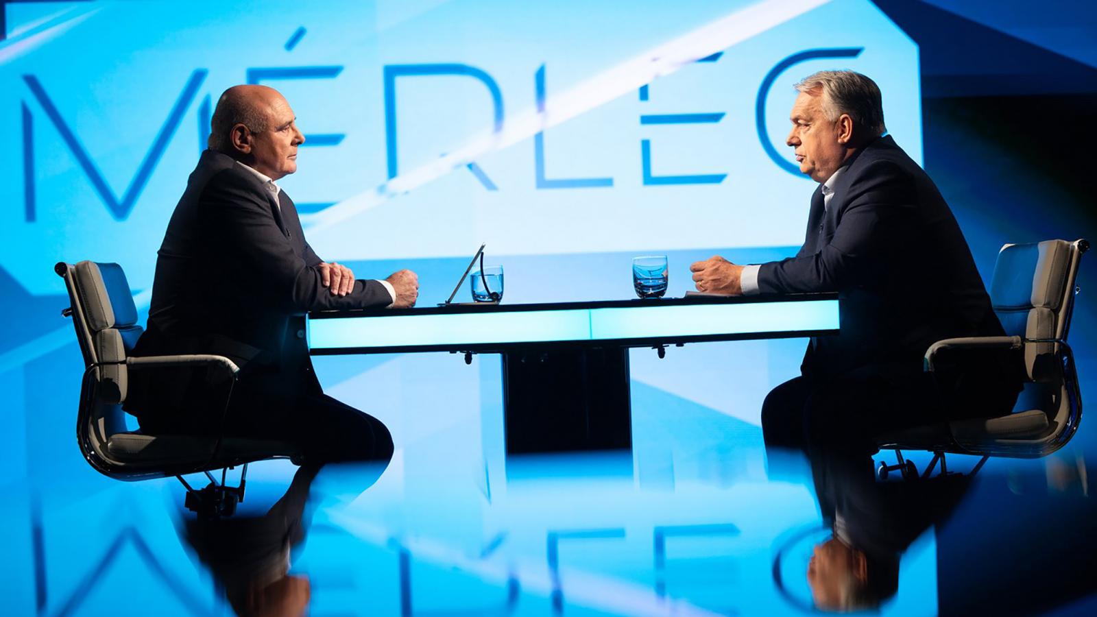 Nincs szó propagandáról, Rónai Egon Orbán-interjúja rendben volt. Nem ingatta meg ellenzékiségünket