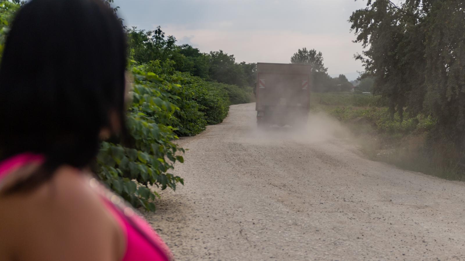 Az új zóna. Kérdés, hogy az örömlányok csak itt dolgoznak-e