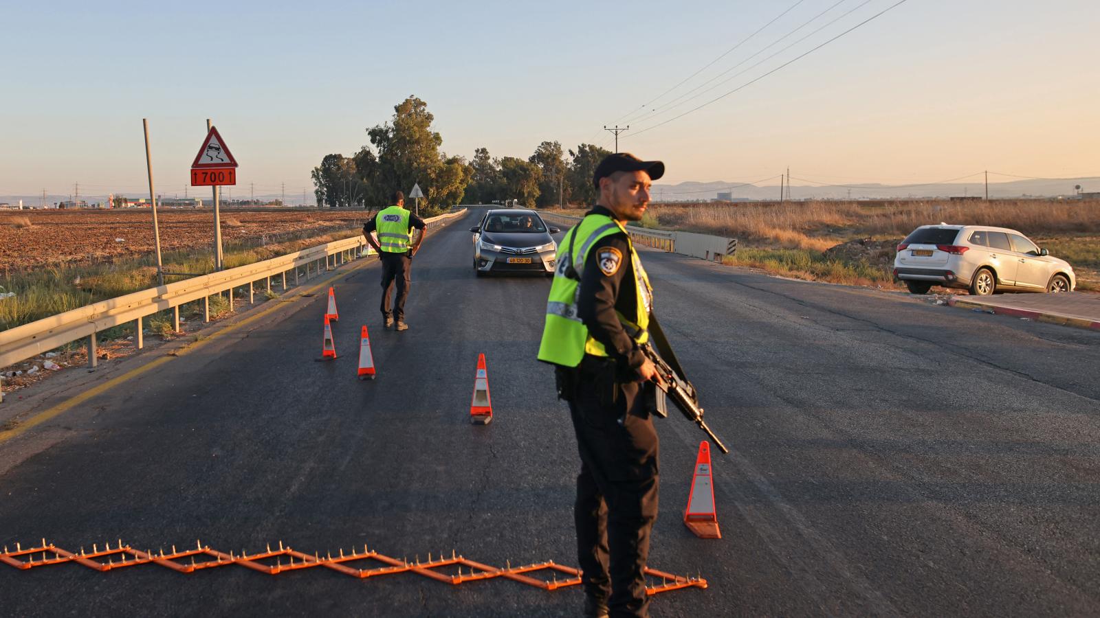 Képünk illusztráció, rendőrségi ellenőrző pont Afúlában 2021-ben