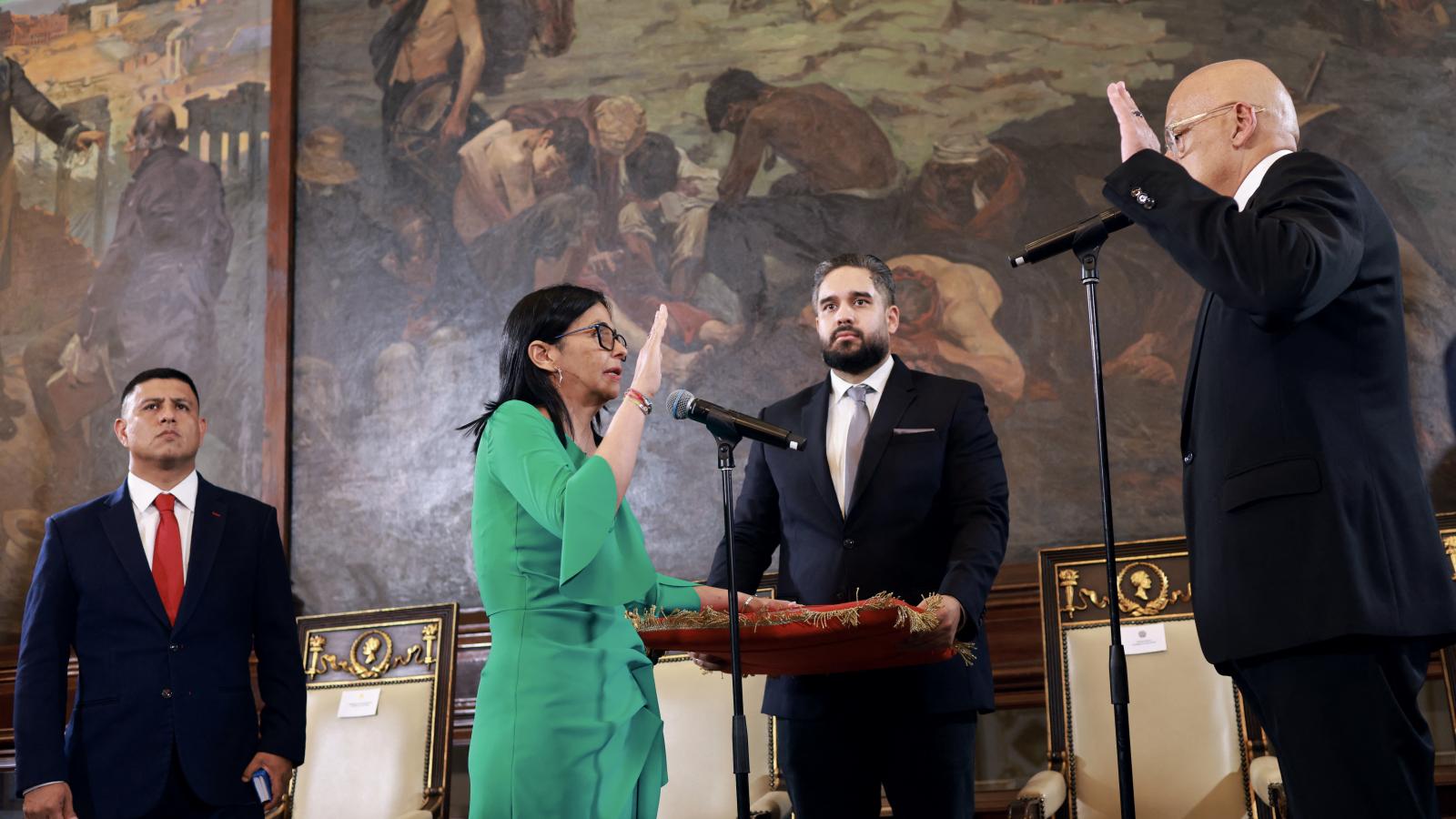 Letette a hivatali esküt Delcy Rodríguez, Venezuela ügyvezető elnöke