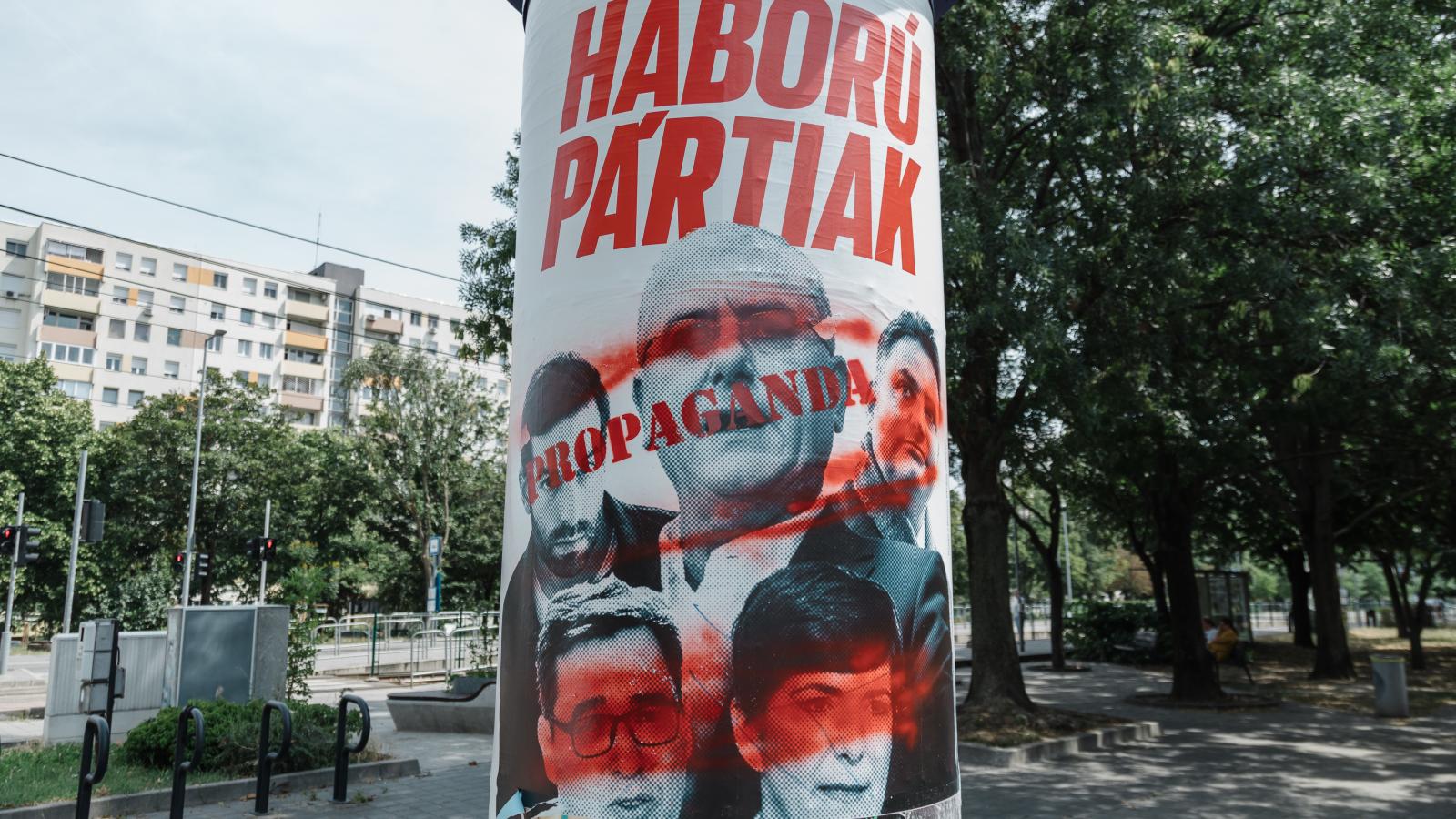 Háború pártiak plakát 2023-ban.