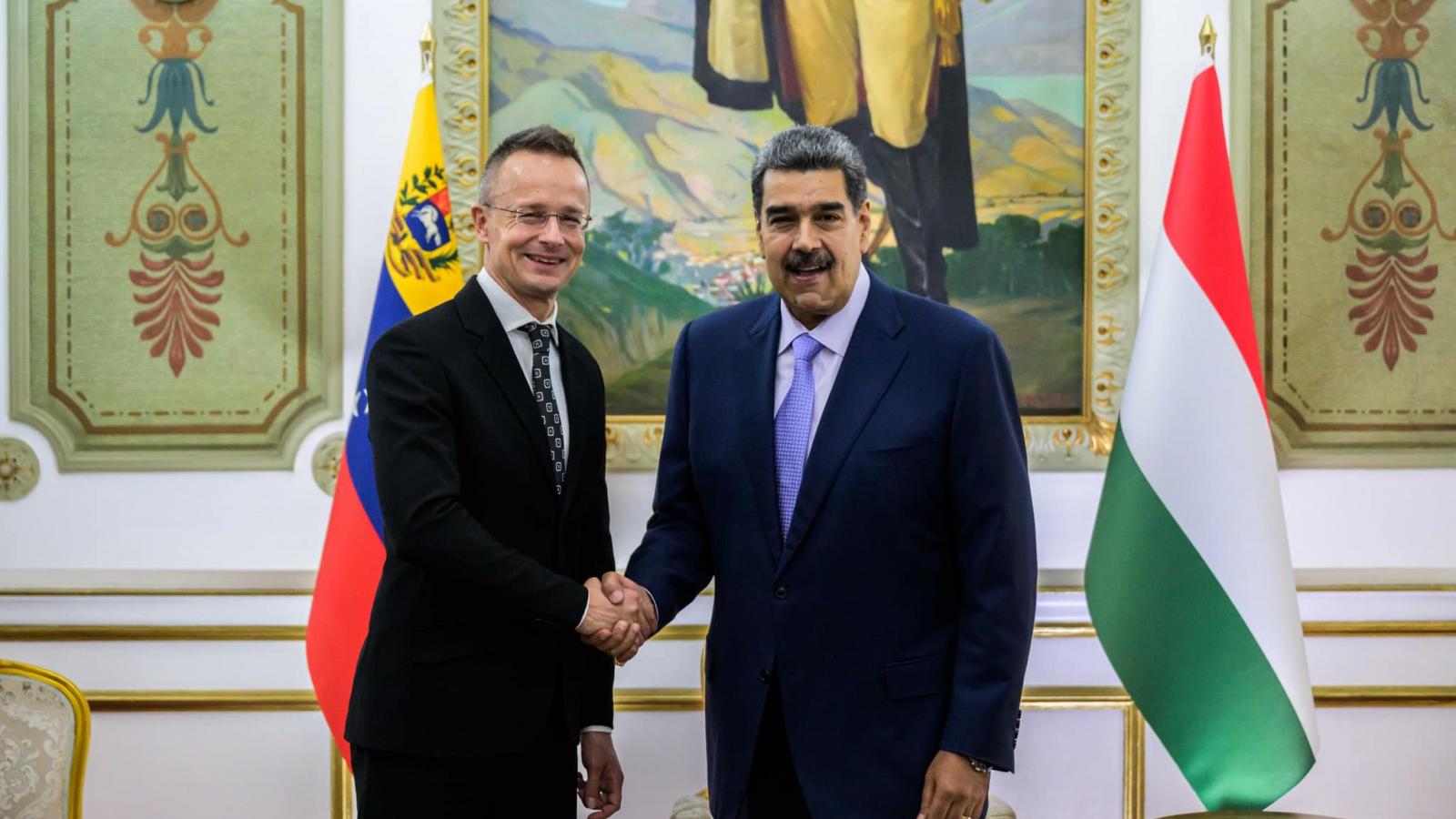 Szijjártó Péter és Nicolás Maduro
