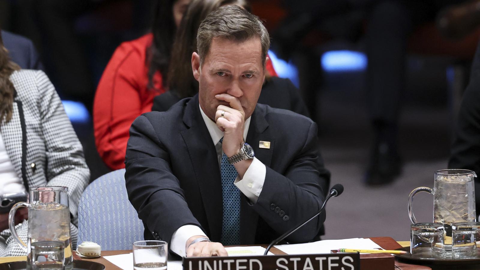 Mike Waltz amerikai ENSZ-nagykövet az ENSZ Biztonsági Tanácsának rendkívüli ülésén, 2026. január 15-én. 