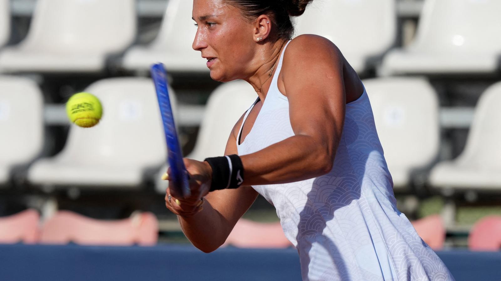 Udvardy Panna
megérkezése után azonnal ételmérgezést kapott Ausztráliában, kórházi kezelésre is szorult