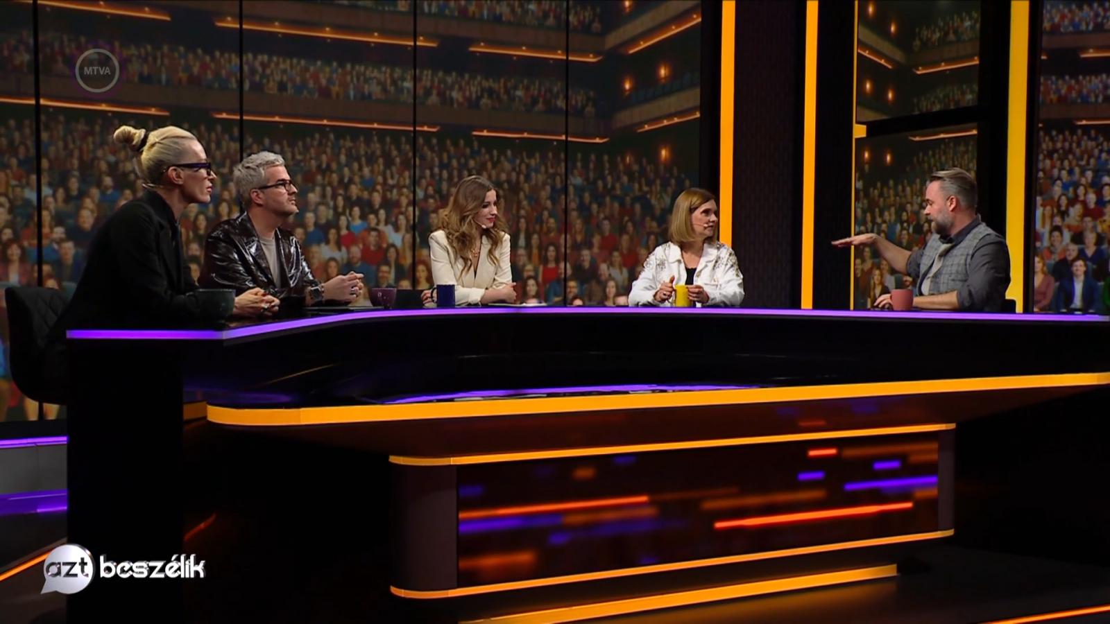 Aki ide csönget be társasági locsiért vasárnap este, nem fogja rosszul érezni magát – az Azt beszélik című műsor a Dunán 