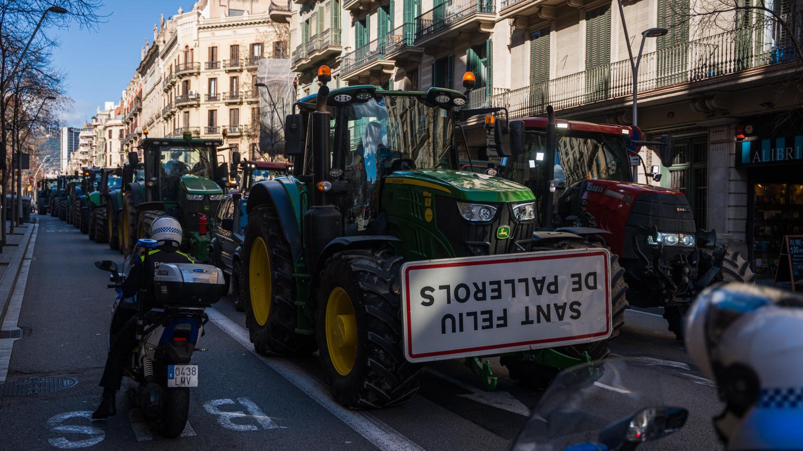 Gazdák tüntetnek Barcelonában február 6-án.
