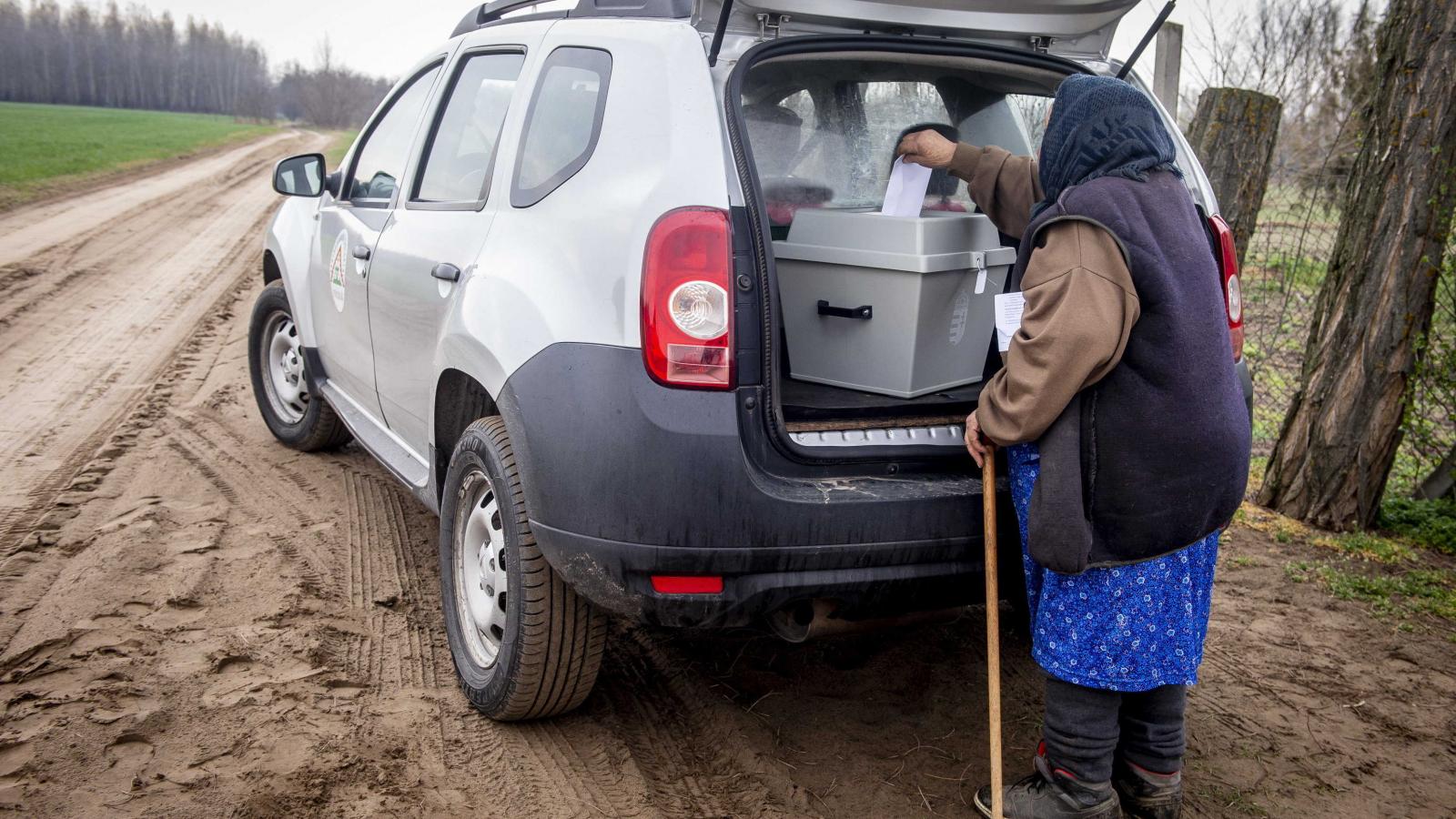 Mozgóurnát már most lehet igényelni a választások napjára