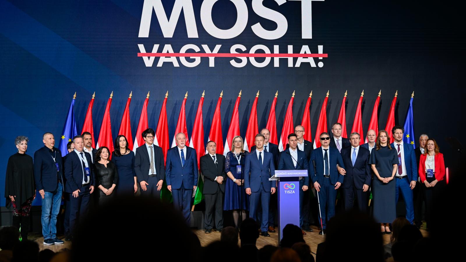 A gödi mérgezéstől a kátyúkig sok minden előkerült a Tisza évértékelőjén. Illusztris csapattal készülnek