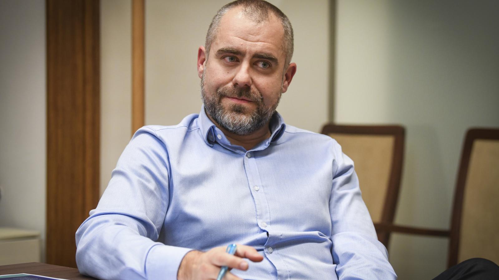 Kőnig Róbert szerint leigazolták az egykori gyógyszerhatóság főigazgatóját