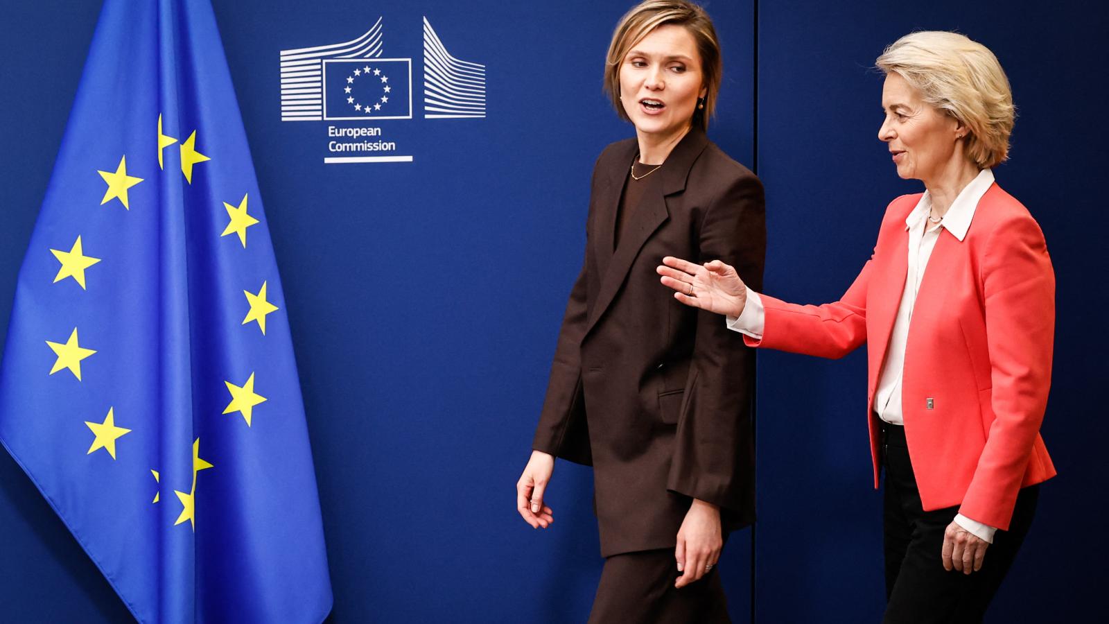 Ursula von der Leyen, az Európai Bizottság elnöke januárban találkozott Kristrún Frostadóttir izlandi miniszterelnökkel